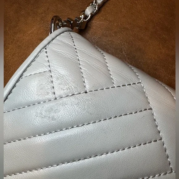EUC Tory Burch Grey Crossbody Bag with Chain Strap. - Picture 10 of 16